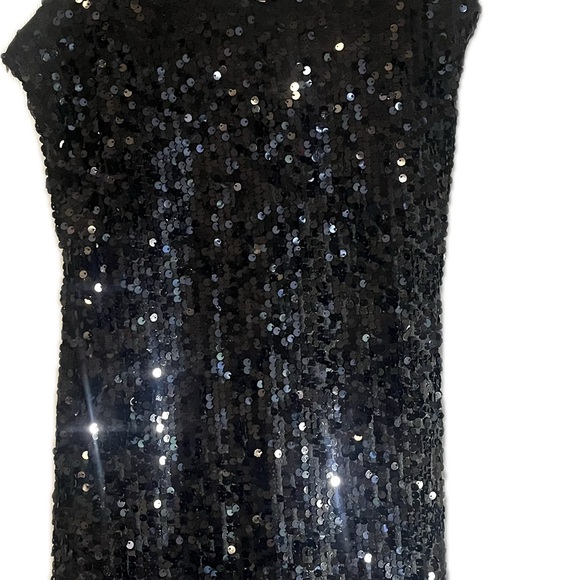 Olivia Matthews Dresses & Skirts - Olivia Matthews Elegant Black Dress